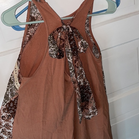 Mini dress with bow in the back - Picture 4 of 4